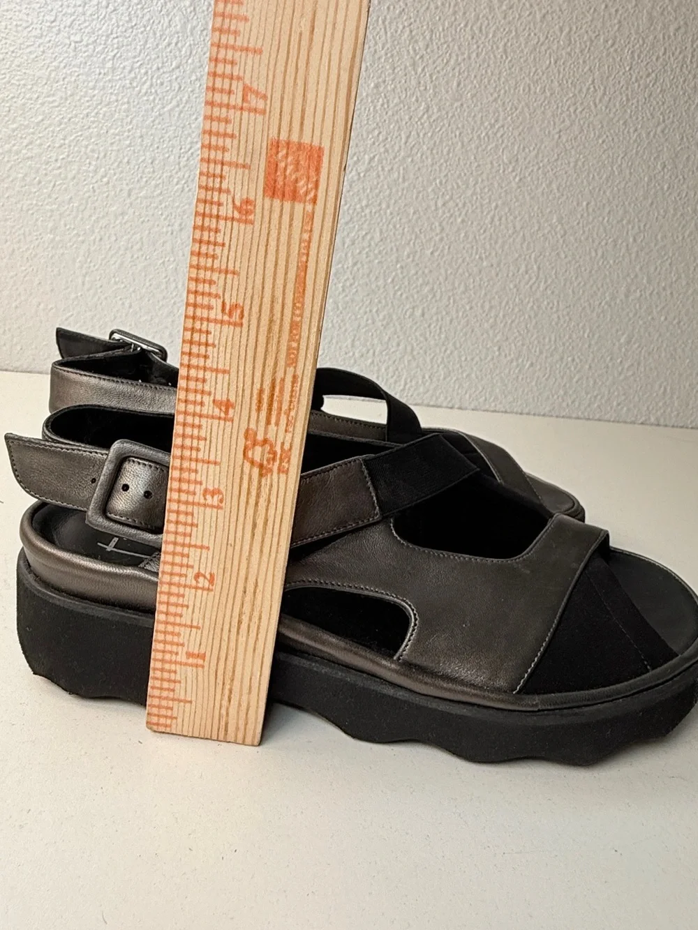 Thierry Rabotin Metallic Pewter Platform Comfort Sandals EU 38 womens size 8